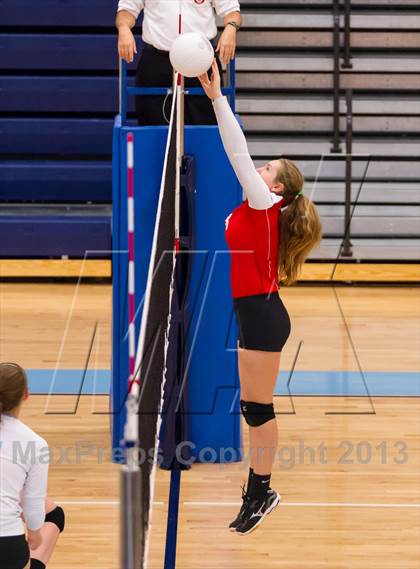 Thumbnail 3 in McLean @ Yorktown photogallery.