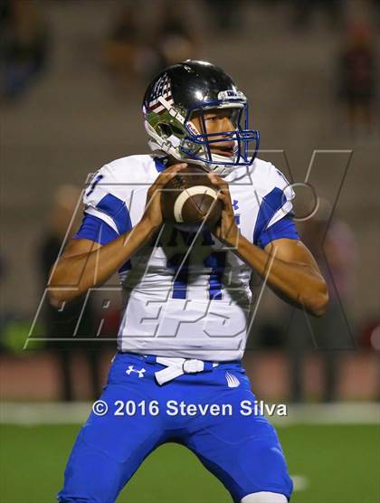Thumbnail 1 in Centennial vs. IMG Academy (2016 Honor Bowl) photogallery.