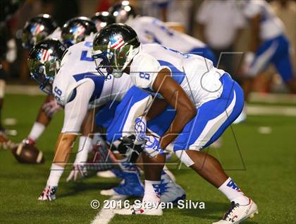 Thumbnail 2 in Centennial vs. IMG Academy (2016 Honor Bowl) photogallery.