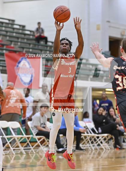 Thumbnail 1 in Michigan vs Wisconsin (Midwest All-Star Challenge) photogallery.