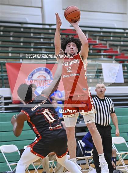 Thumbnail 3 in Michigan vs Wisconsin (Midwest All-Star Challenge) photogallery.