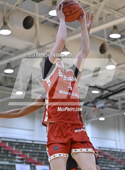 Thumbnail 2 in Michigan vs Wisconsin (Midwest All-Star Challenge) photogallery.