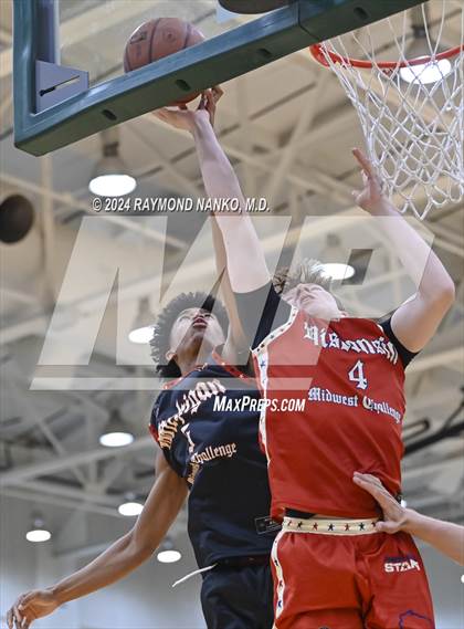Thumbnail 2 in Michigan vs Wisconsin (Midwest All-Star Challenge) photogallery.