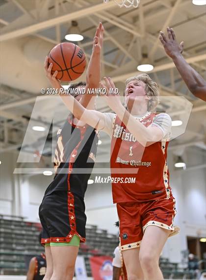 Thumbnail 2 in Michigan vs Wisconsin (Midwest All-Star Challenge) photogallery.