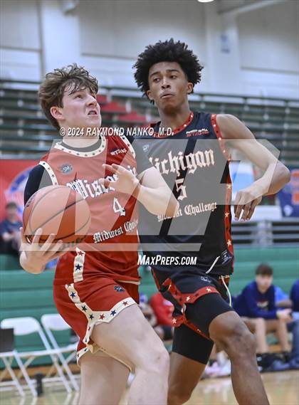 Thumbnail 3 in Michigan vs Wisconsin (Midwest All-Star Challenge) photogallery.