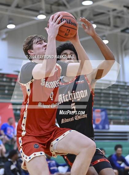 Thumbnail 1 in Michigan vs Wisconsin (Midwest All-Star Challenge) photogallery.
