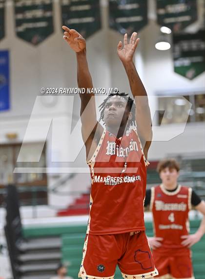 Thumbnail 1 in Michigan vs Wisconsin (Midwest All-Star Challenge) photogallery.