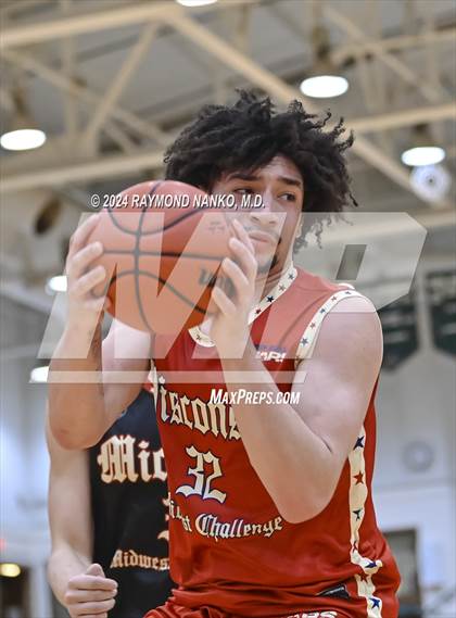 Thumbnail 2 in Michigan vs Wisconsin (Midwest All-Star Challenge) photogallery.