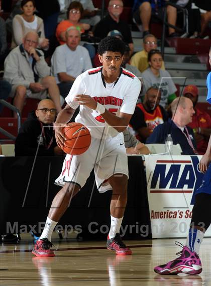 Thumbnail 3 in Westchester vs. Capital Christian (MaxPreps Holiday Classic) photogallery.