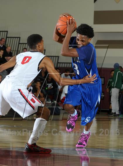Thumbnail 2 in Westchester vs. Capital Christian (MaxPreps Holiday Classic) photogallery.