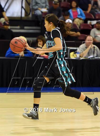 Thumbnail 2 in Greyhills Academy vs Rock Point (AIA D5 Semifinal) photogallery.
