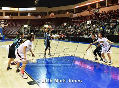 Thumbnail 3 in Greyhills Academy vs Rock Point (AIA D5 Semifinal) photogallery.