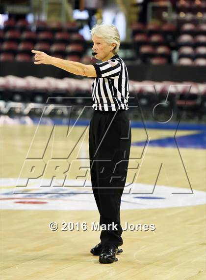 Thumbnail 3 in Greyhills Academy vs Rock Point (AIA D5 Semifinal) photogallery.