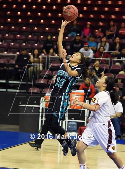 Thumbnail 3 in Greyhills Academy vs Rock Point (AIA D5 Semifinal) photogallery.