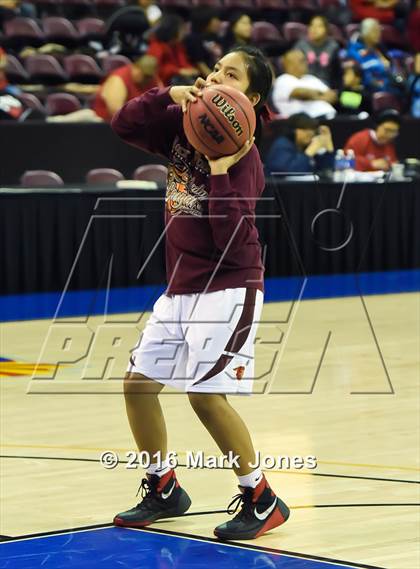 Thumbnail 3 in Greyhills Academy vs Rock Point (AIA D5 Semifinal) photogallery.