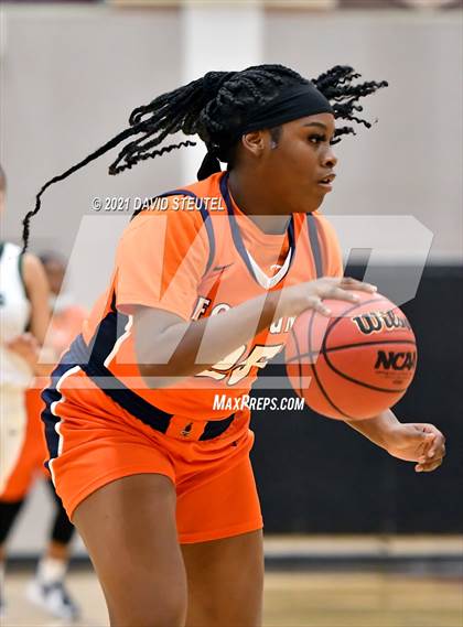 Thumbnail 1 in Fortune Early College vs. Leroy Greene Academy (Nighthawk Christmas Classic) photogallery.