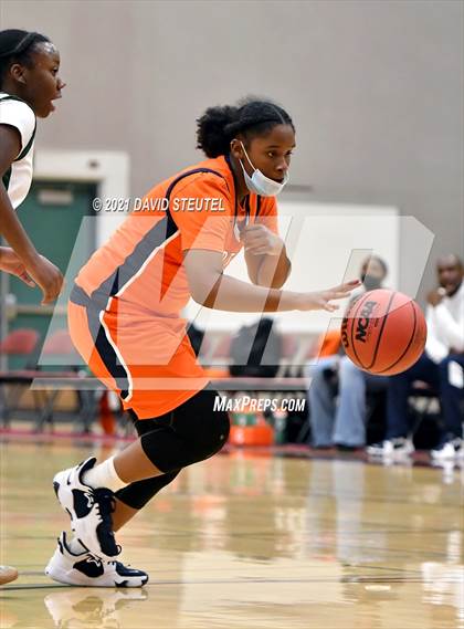 Thumbnail 2 in Fortune Early College vs. Leroy Greene Academy (Nighthawk Christmas Classic) photogallery.