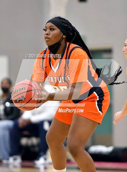 Thumbnail 3 in Fortune Early College vs. Leroy Greene Academy (Nighthawk Christmas Classic) photogallery.