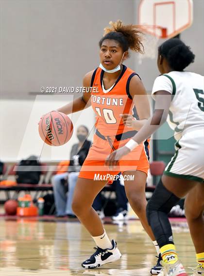 Thumbnail 3 in Fortune Early College vs. Leroy Greene Academy (Nighthawk Christmas Classic) photogallery.