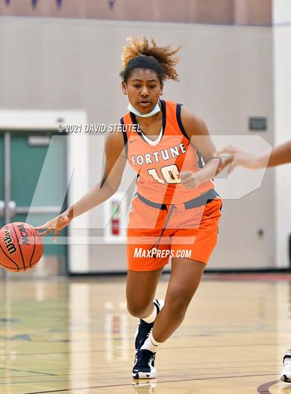 Thumbnail 1 in Fortune Early College vs. Leroy Greene Academy (Nighthawk Christmas Classic) photogallery.