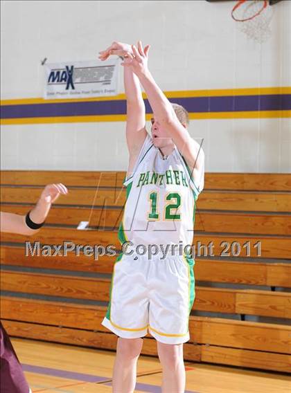 Thumbnail 2 in Solon Springs vs Prairie Farm (Clayton Holiday Tournament) photogallery.