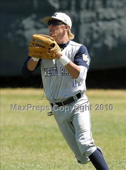 Thumbnail 1 in West Ranch vs. South Hills (Diamond Sports National Classic) photogallery.