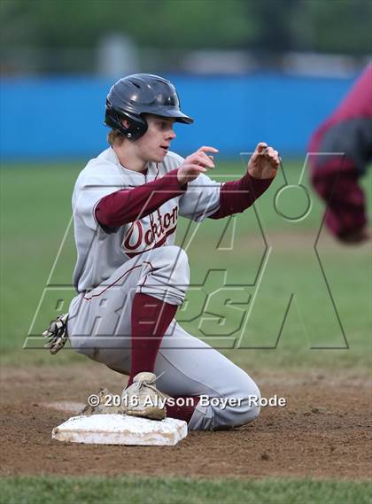 Thumbnail 3 in Oakton @ Robinson photogallery.