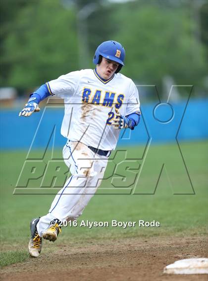 Thumbnail 3 in Oakton @ Robinson photogallery.