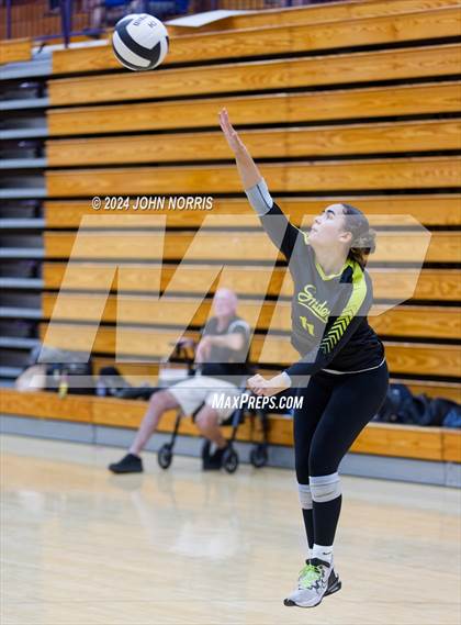 Thumbnail 2 in Fort Wayne Snider vs. Wapahani (Leo Invite) photogallery.