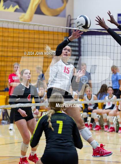 Thumbnail 2 in Fort Wayne Snider vs. Wapahani (Leo Invite) photogallery.