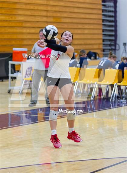 Thumbnail 3 in Fort Wayne Snider vs. Wapahani (Leo Invite) photogallery.