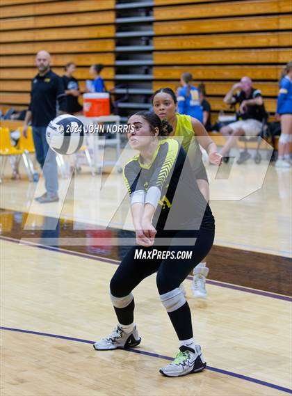Thumbnail 2 in Fort Wayne Snider vs. Wapahani (Leo Invite) photogallery.