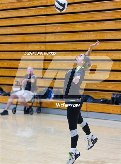 Thumbnail 3 in Fort Wayne Snider vs. Wapahani (Leo Invite) photogallery.