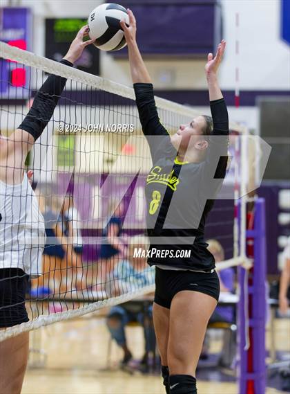Thumbnail 2 in Fort Wayne Snider vs. Wapahani (Leo Invite) photogallery.