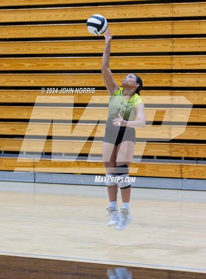 Thumbnail 2 in Fort Wayne Snider vs. Wapahani (Leo Invite) photogallery.