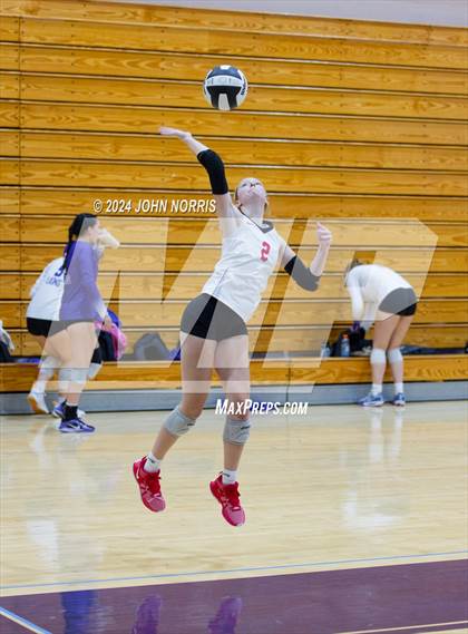 Thumbnail 2 in Fort Wayne Snider vs. Wapahani (Leo Invite) photogallery.