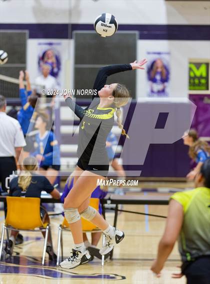 Thumbnail 1 in Fort Wayne Snider vs. Wapahani (Leo Invite) photogallery.