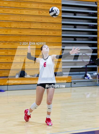 Thumbnail 3 in Fort Wayne Snider vs. Wapahani (Leo Invite) photogallery.