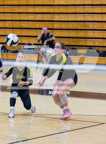 Thumbnail 2 in Fort Wayne Snider vs. Wapahani (Leo Invite) photogallery.