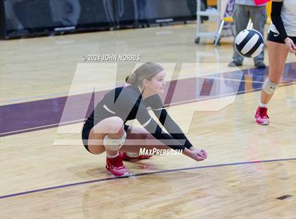Thumbnail 3 in Fort Wayne Snider vs. Wapahani (Leo Invite) photogallery.