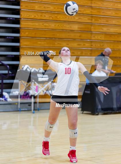 Thumbnail 3 in Fort Wayne Snider vs. Wapahani (Leo Invite) photogallery.