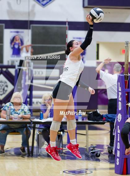 Thumbnail 3 in Fort Wayne Snider vs. Wapahani (Leo Invite) photogallery.