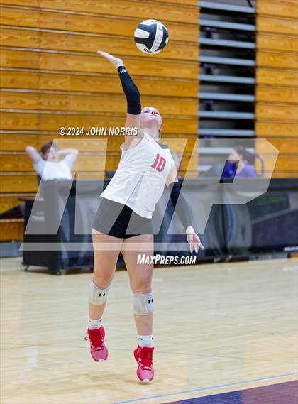 Thumbnail 2 in Fort Wayne Snider vs. Wapahani (Leo Invite) photogallery.