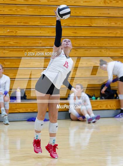 Thumbnail 2 in Fort Wayne Snider vs. Wapahani (Leo Invite) photogallery.