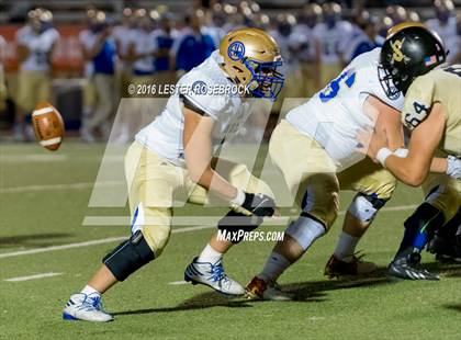 Thumbnail 1 in Alamo Heights vs Seguin photogallery.