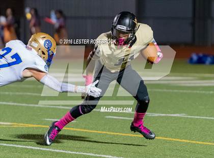 Thumbnail 2 in Alamo Heights vs Seguin photogallery.