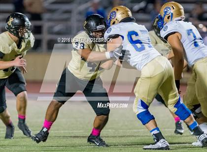 Thumbnail 2 in Alamo Heights vs Seguin photogallery.