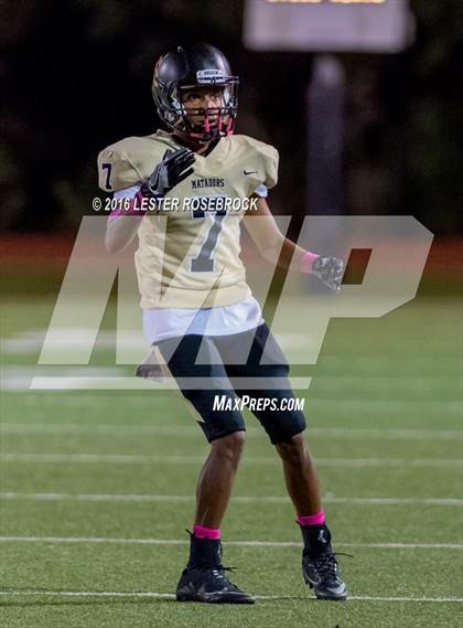 Thumbnail 2 in Alamo Heights vs Seguin photogallery.