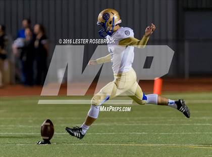 Thumbnail 1 in Alamo Heights vs Seguin photogallery.
