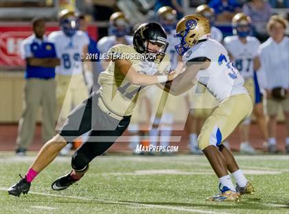 Thumbnail 3 in Alamo Heights vs Seguin photogallery.